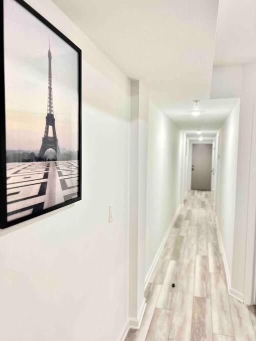 Extravagant 3 Bedroom Near Art Museum Apartment