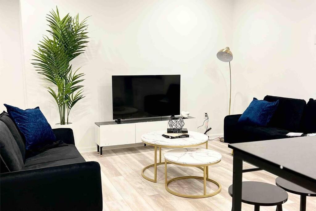 Extravagant 3 Bedroom Near Art Museum